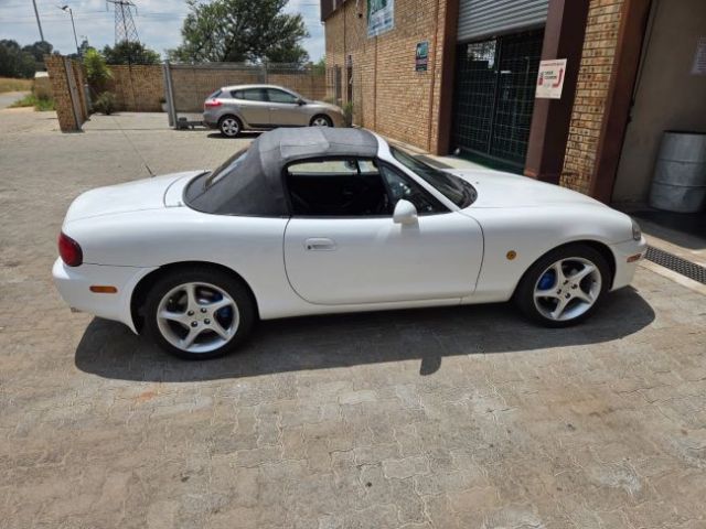  - Mazda MX5 2004 (Dougie Brown)